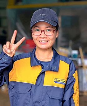 有限会社CFTスタッフ